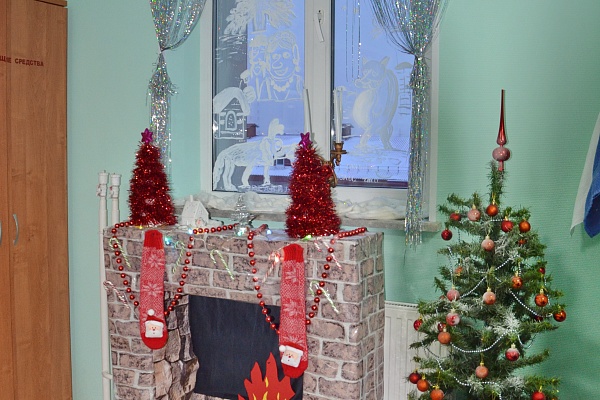 Чудо в окне! Сотрудники больницы удивили пациентов своими талантами и подарили праздничное настроение! 