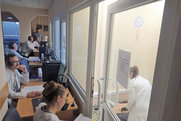 На базе Сургутской травмбольницы подготовлено шесть травматологов-ортопедов для медицинских учреждений Югры