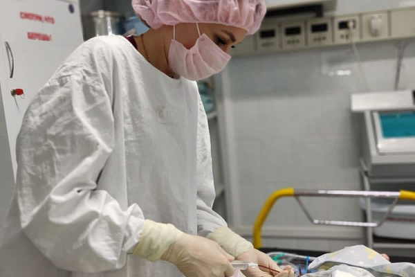 Укрощающие боль. Поздравления с днём анестезиолога-реаниматолога сегодня принимают более 150-ти врачей и медсестёр травмбольницы