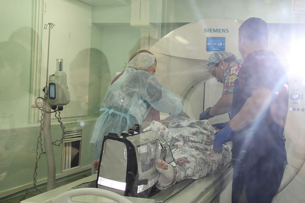 В Травмбольнице прошла экскурсия для учеников Технологической школы Сургута 