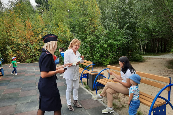 Не дай ангелу упасть. Об опасности открытых окон родителям напомнили сотрудники полиции и врачи Сургутской травмбольницы