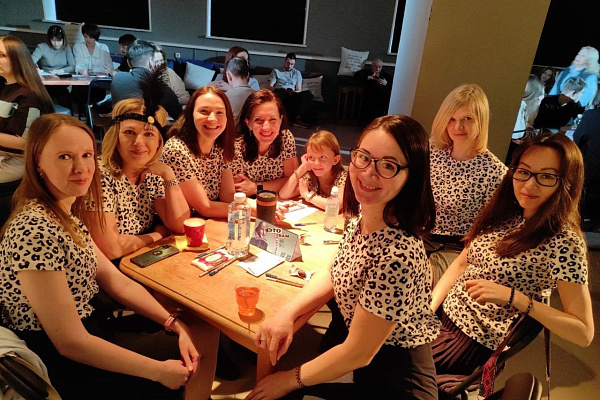 Сургутские интеллектуалы помогают маленьким пациентам травмбольницы спокойнее переносить медицинские процедуры