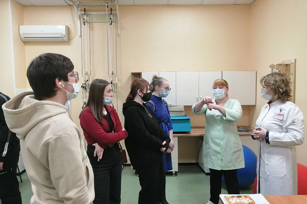 Каникулы - время найти себя. По запросу школьников проводим очередную серию профориентационных экскурсий