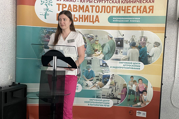 Выбор зрителей. Врач-стажер из Сургутской травмбольницы завоевала одну из главных наград  окружного конкурса красоты и талантов