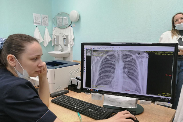 Каникулы - время найти себя. По запросу школьников проводим очередную серию профориентационных экскурсий