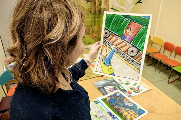 Безопасность глазами детей. Подводим итоги ежегодного творческого конкурса "Добрая дорога домой" 