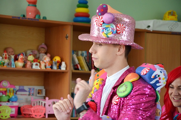 Для маленьких пациентов Травмбольницы прошел праздник улыбок!