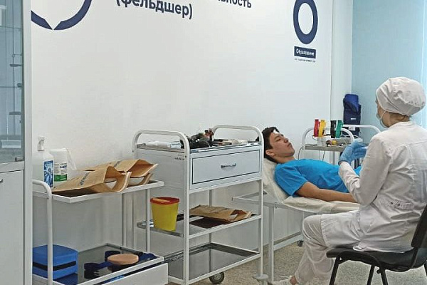 Пять сотрудников Сургутской травмбольницы стали индустриальными экспертами на Чемпионате «Профессионалы-2024»