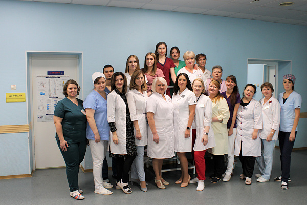 В больницу - с вечерними нарядами. Как первые пациенты представляли лечение в реабилитационном отделении, и чем гордится его коллектив по итогам 20-летней работы