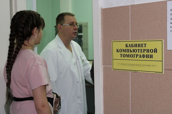 В Травмбольнице прошла экскурсия для учеников Технологической школы Сургута 