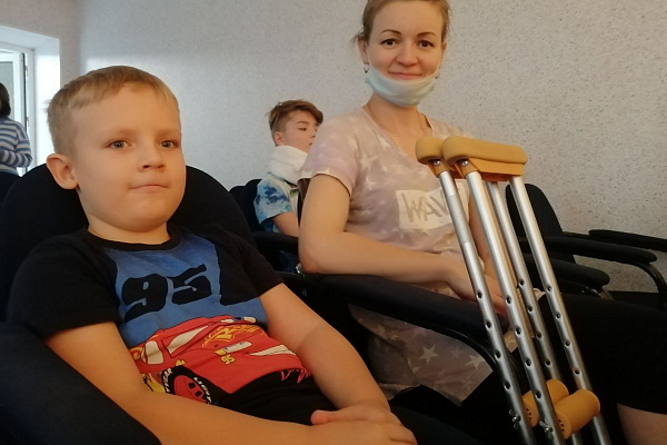 Больничные гастроли. Со спектаклем и развлекательной программой у нас побывала детская театральная студия  