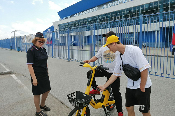 На СИМ безопасно колесим! Сургутская травмбольница поддержала профилактическую акцию от кикшеринговой компании 