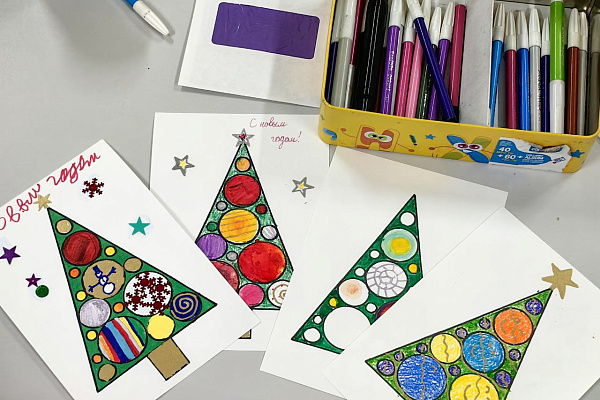 Помогал «Счастливый художник». Маленькие пациенты травмбольницы написали письмо Деду Морозу