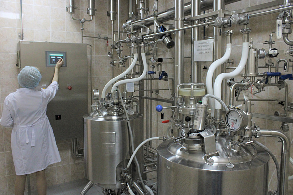 Слаженный коллектив и собственное производство. В День фармацевтического работника России – о роли внутрибольничной аптеки и её сотрудников