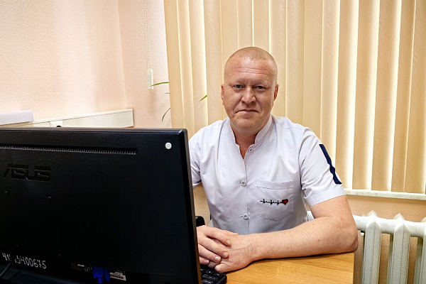 Более 2,5 тысяч детей Макеевки обследовал травматолог-ортопед Сургутской травмбольницы во время рабочей командировки