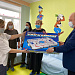 На крыльях добра! Представители Общественной палаты Югры передали подарки для детского отделения Травмбольницы Сургута