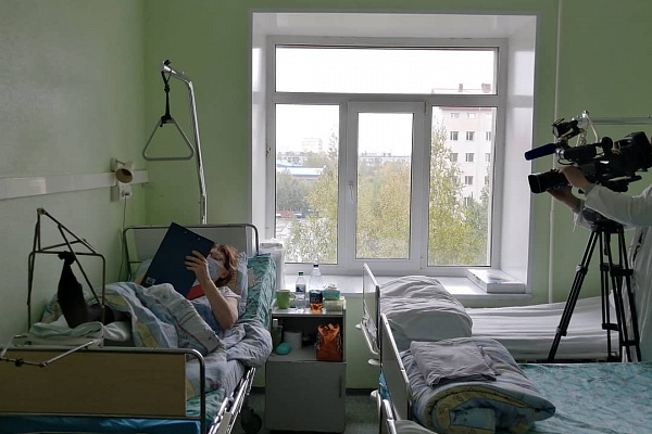 Сотрудники и пациенты Сургутской травмбольницы показали высокую избирательную активность на Выборах-2021