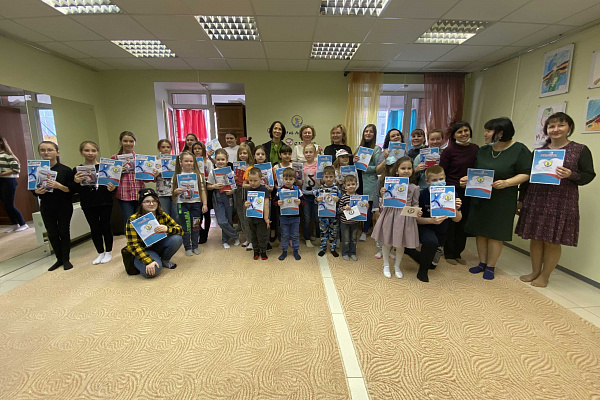 Безопасно и красочно! В Сургуте подвели итоги творческого конкурса «Добрая дорога домой»