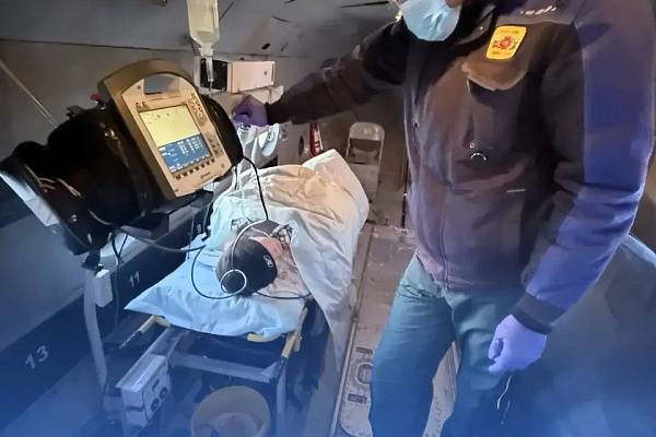 Пациента с тяжелой бытовой травмой области живота спасли в Сургутской травмбольнице