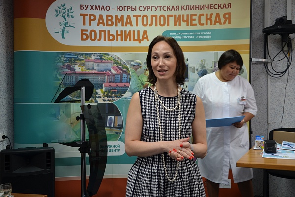 «Мы знаем правила дорожного движения!» В Травмбольнице подвели итоги детского конкурса рисунков «Добрая дорога домой»