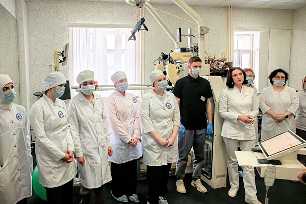 Увидеть "большую медицину" по счастливому билету. Студенты-медики познакомились с сестринскими специальностями в травмбольнице