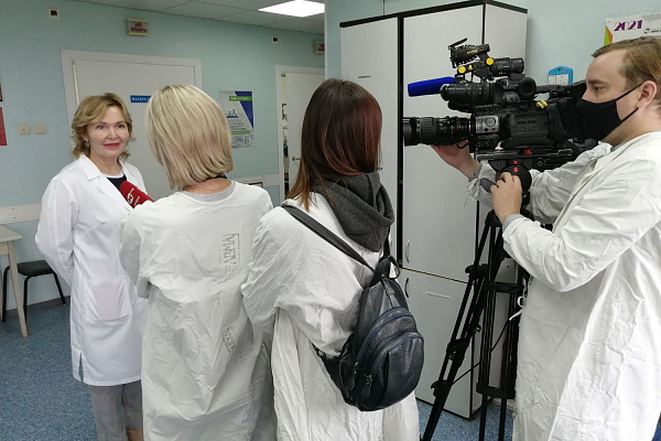 Сотрудники и пациенты Сургутской травмбольницы показали высокую избирательную активность на Выборах-2021
